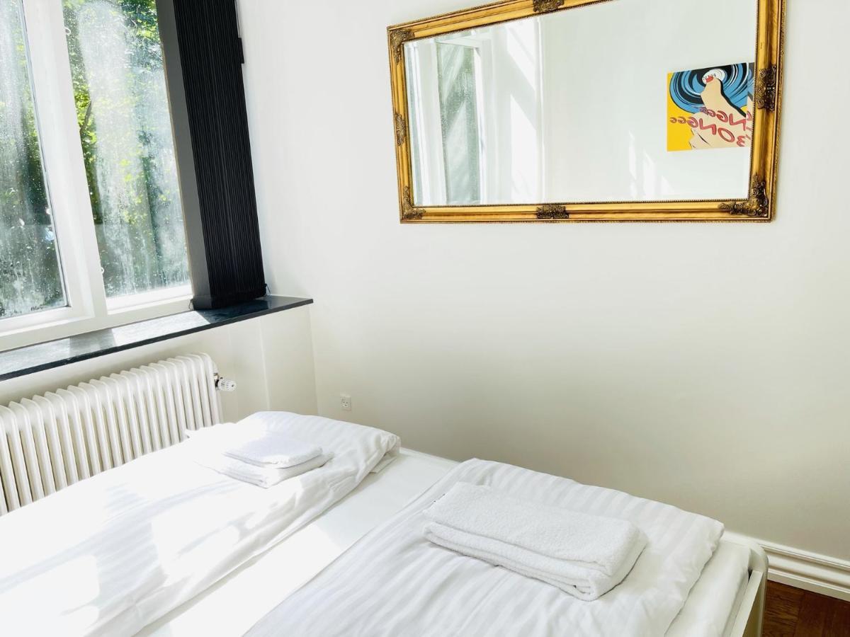 Aday - Aalborg Mansion - Open Bright Apartment With Garden 外观 照片