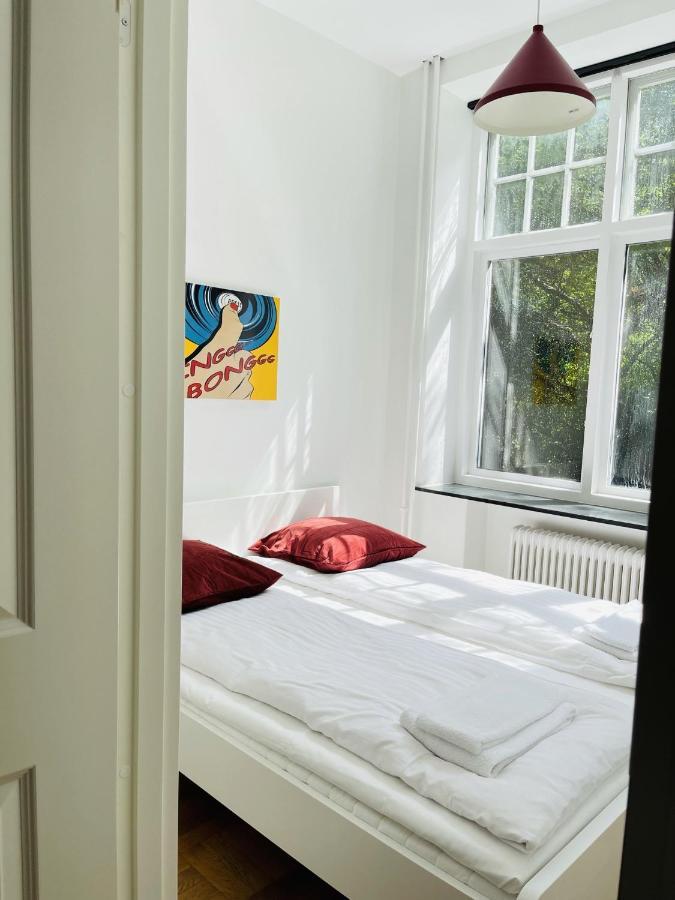 Aday - Aalborg Mansion - Open Bright Apartment With Garden 外观 照片