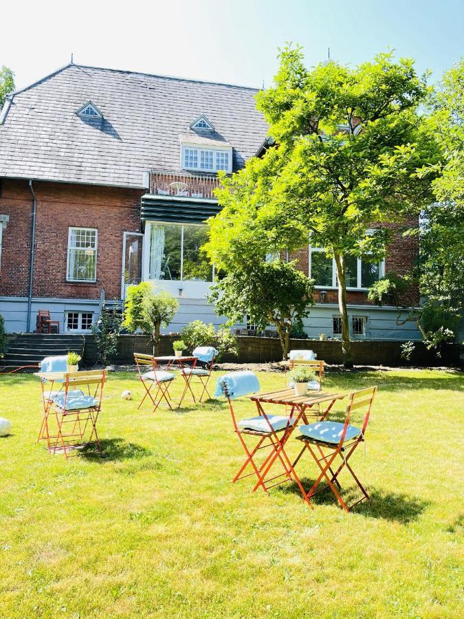 Aday - Aalborg Mansion - Open Bright Apartment With Garden 外观 照片